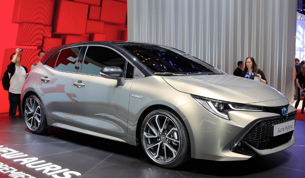 Nuova Auris Hybrid al salone di Ginevra 2018