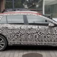 Fiancata Prototipo Nuova Volkswagen Golf 8 camuffata