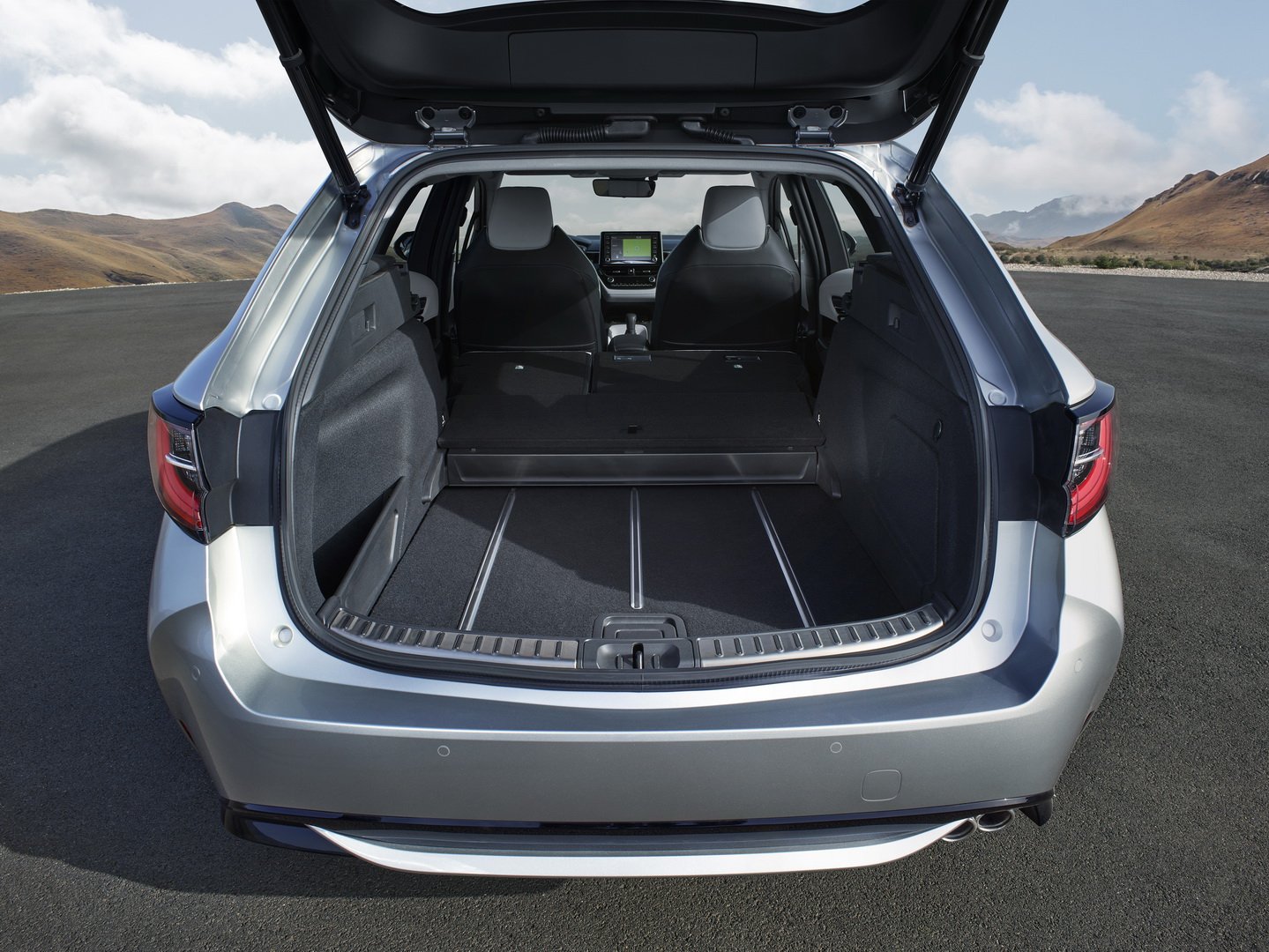 Immagine bagagliaio nuova Toyota Corolla 2019 Sports Wagon