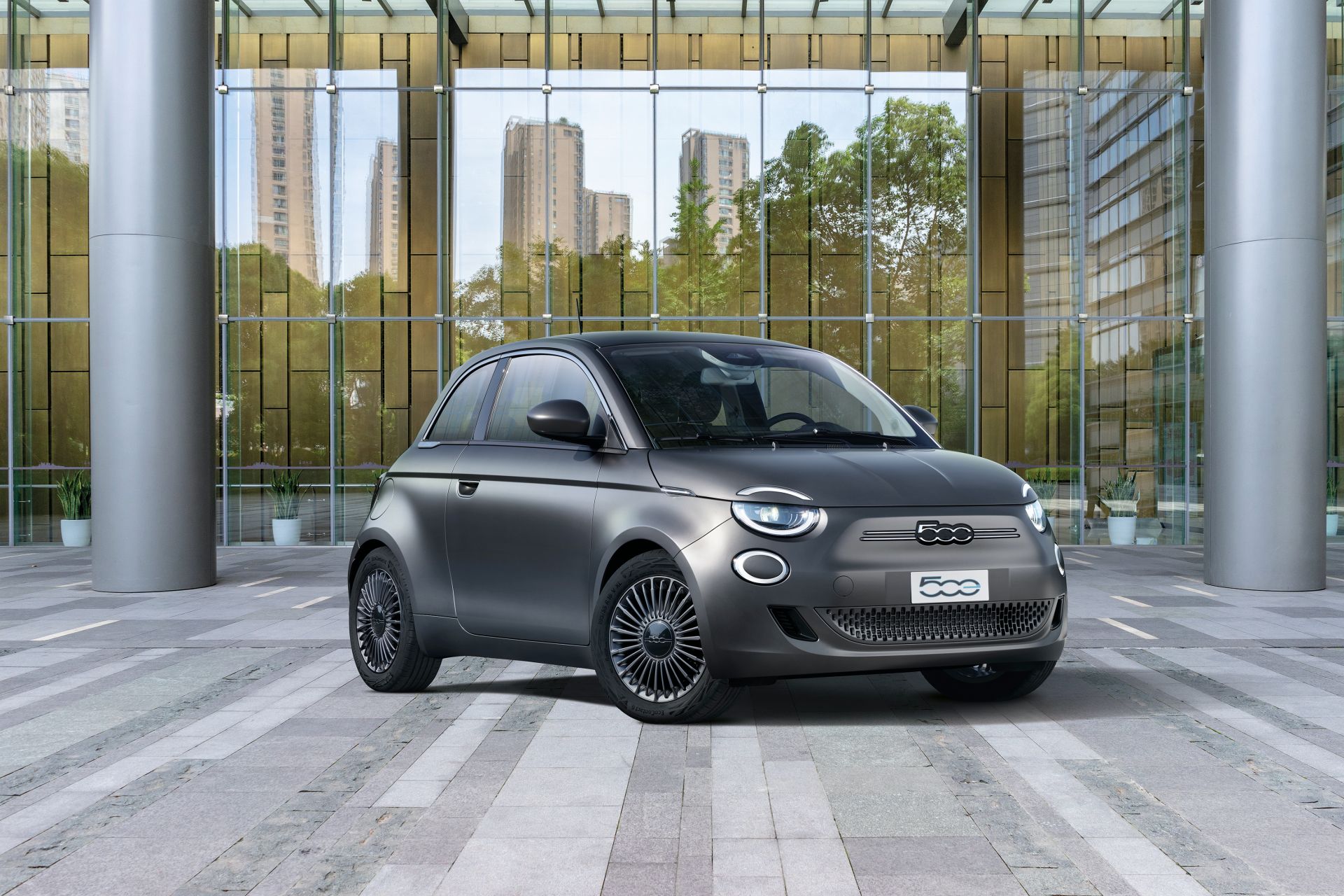 Prezzi nuova Fiat 500 elettrica 2020