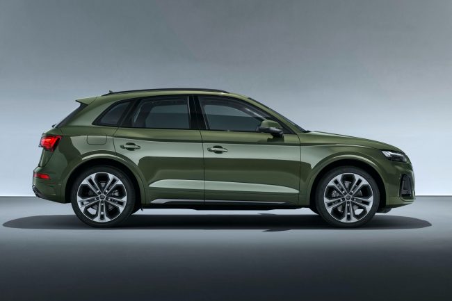 Fiancata nuova Audi Q5 2020