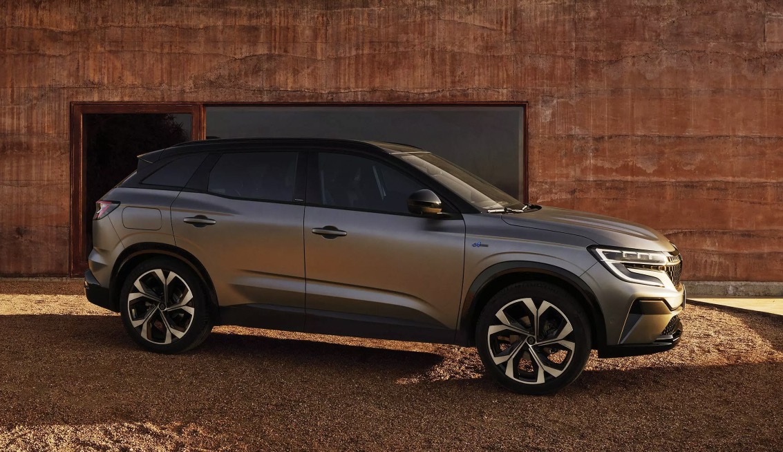 Nuovo suv elettrico Renault Austral 2022