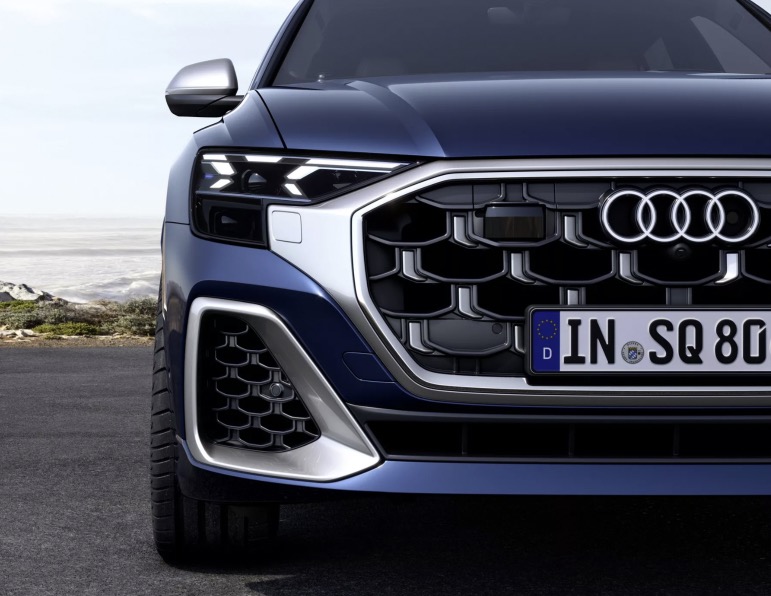 Griglia prese d'aria nuovo Audi Q8 restyling