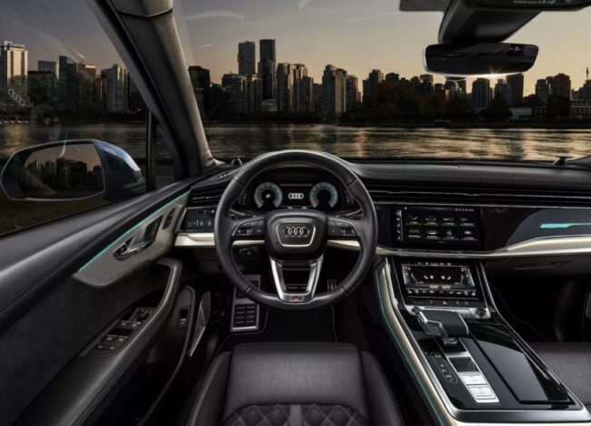 Interni nuova Audi Q7 2024