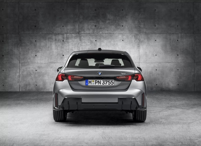 Immagine Posteriore nuova BMW Serie 1 2024