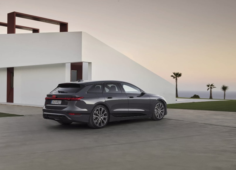 Nuova wagon elettrica Audi A6 e tron 2025