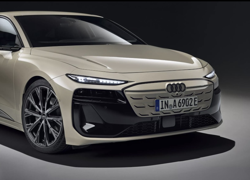 Nuovo frontale Audi A6 e tron 2024