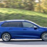 Foto fiancata nuova VW Golf R Wagon 2025