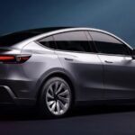 Foto fiancata e posteriore nuova Tesla Model Y Juniper 2025