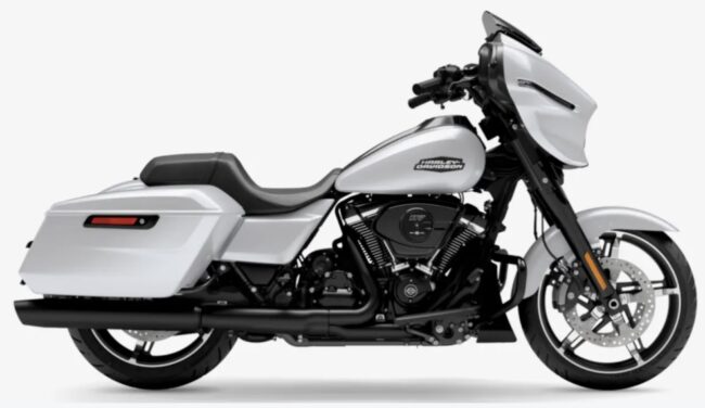 Nuova Harley Davidson Street Glide 2025 White Onyx Pearl con black trim