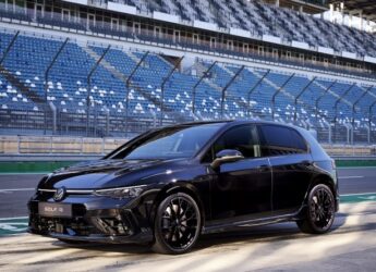 Prezzo nuova VW Golf R Black Edition 2025