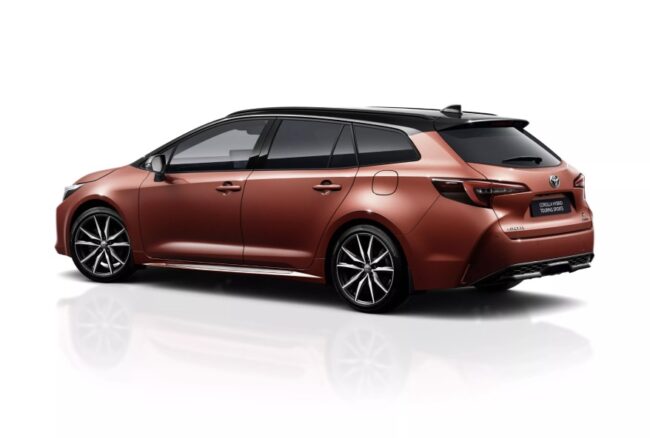 Nuova Toyota Corolla Touring Sports 2025